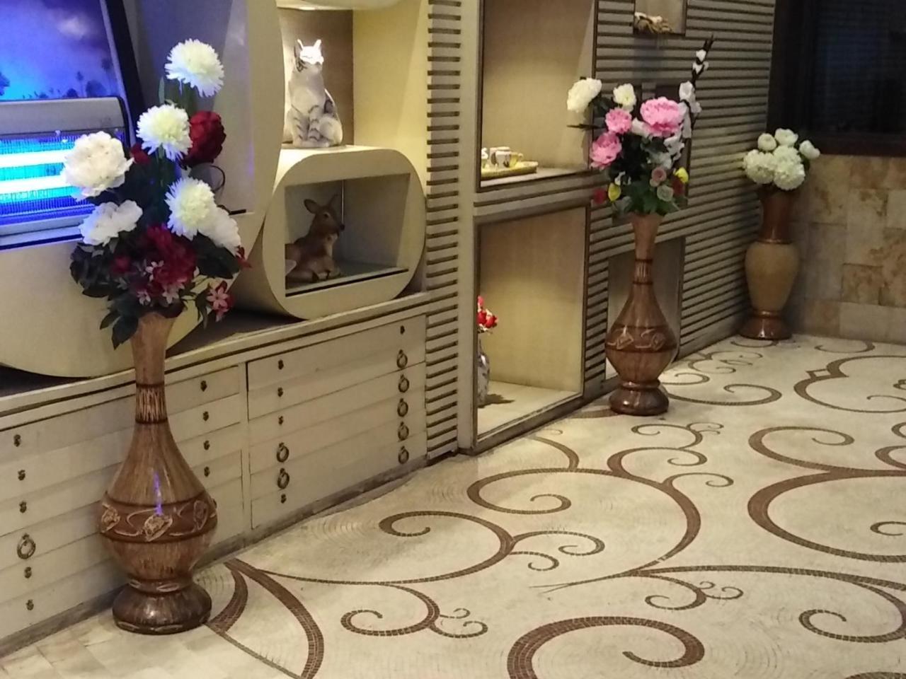Gulberg Continental Hotel Lahore Exterior photo