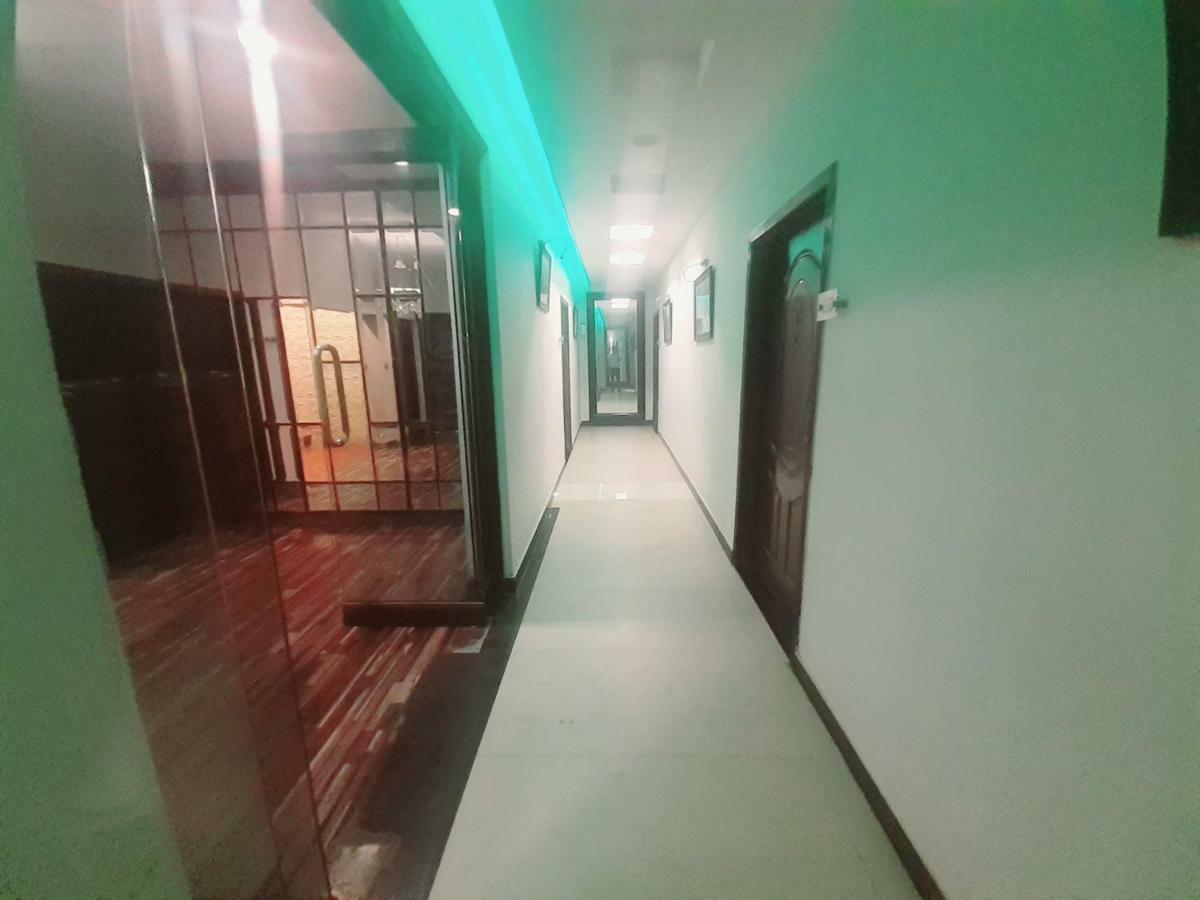 Gulberg Continental Hotel Lahore Exterior photo